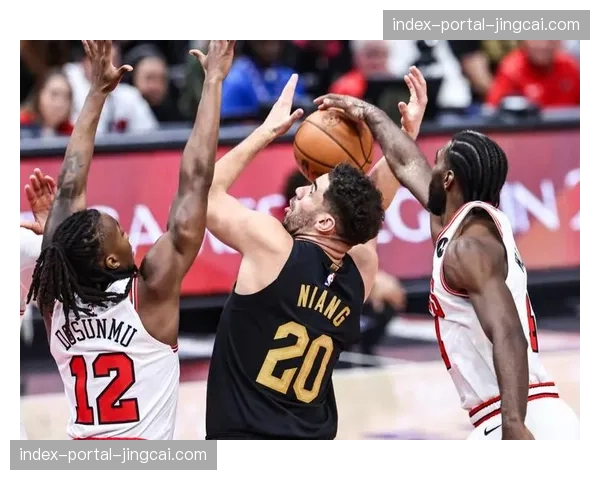 NBA常规赛:末节骑士掀起三分雨反扑,魔术贝恩关键三分罚球锁胜