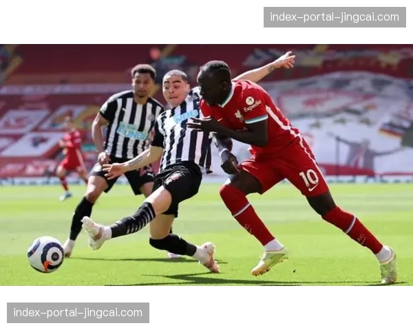 “评论:萨拉赫状态下滑?数据揭示其战术角色转变与输出变化” “评论:萨拉赫状态下滑?数据揭示其战术角色转变与输出变化”